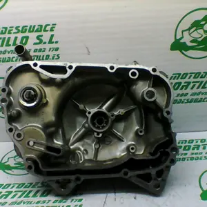 Foto de Tapa de encendido con bomba de agua Suzuki Burgman 125 referencia 369-19-31619 foto 4