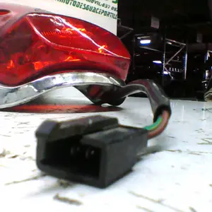 Foto de Piloto trasero Sym FIDDLE 125-09 referencia 73-19-23813 foto 1