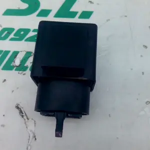 Foto de Rele de intermitencia Honda PS 125 referencia 106-24-47775