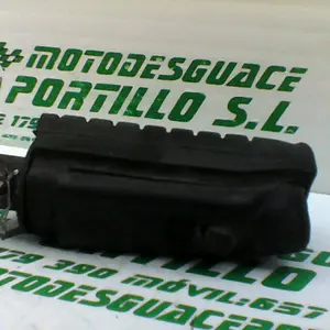 Foto de Reposapies delantero derecho Honda CBF 125 M referencia 166-22-34822 foto 8