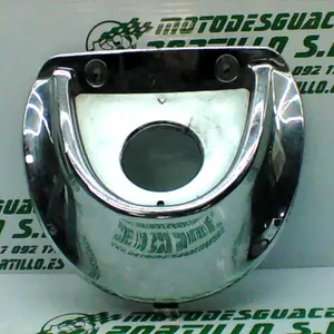 Foto de Embellecedor de tapa depósito de gasolina Aiyumo Classic 125 referencia 43-17-17767 foto 2