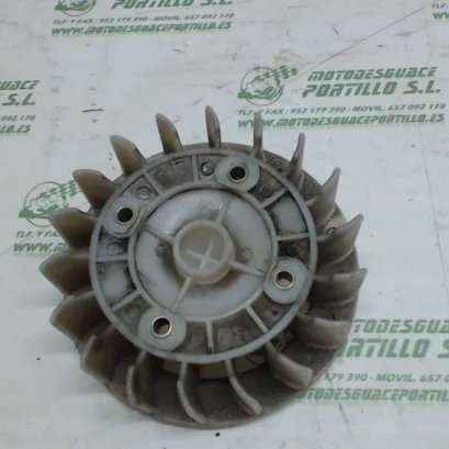 Foto de Ventilador del plato magnetico Kymco Agility 125 referencia 279-19-24433