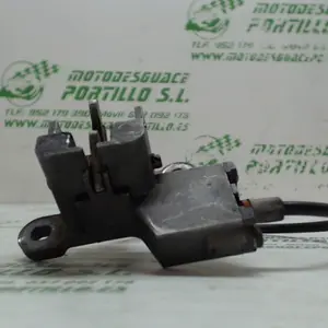 Foto de Cerradura del asiento Peugeot V clic 4T 50 referencia 58-16-8007