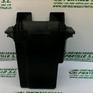 Foto de Caja de herramienta Suzuki Marauder 125 referencia 46-19-17586 foto 2