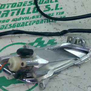 Foto de Intermitente delantero izquierdo Peugeot Tweet 50 4T referencia 92-23-45774 foto 14
