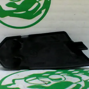 Foto de Embellecedor de tapa cárter Piaggio LIBERTY 125 3V referencia 67-23-42439
