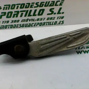 Foto de Estribera trasera izquierda con reposapies Peugeot Tweet 50 4T referencia 233-18-16436