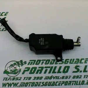 Foto de Motor de apertura de asiento Peugeot tweet 125 referencia 419-22-40515 foto 4