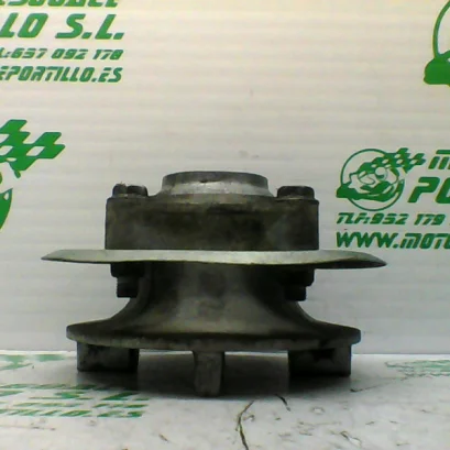Foto de Maza llanta trasera Suzuki GN 250 referencia 192-17-33179