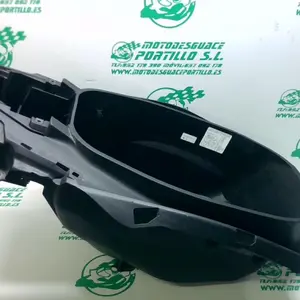 Foto de Porta-casco Yamaha N MAX 125 referencia 394-23-46409 foto 7