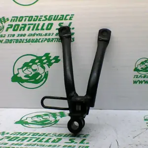 Foto de Estribera trasera derecha Honda CBF 125 M referencia 166-22-34806 foto 3