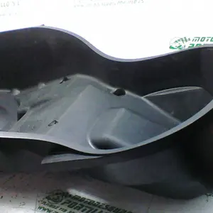 Foto de Porta-casco Yamaha XMAX 250 referencia 431-21-32650 foto 9