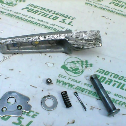 Foto de Reposapies trasero derecho Honda CBR650 FA referencia 104-18-13329