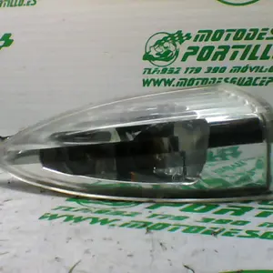 Foto de Intermitente trasero izquierdo Piaggio Fly 50 4T referencia 151-22-36027 foto 2
