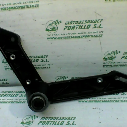 Foto de Soporte de motor Suzuki V Strom 650 referencia 144-19-21232