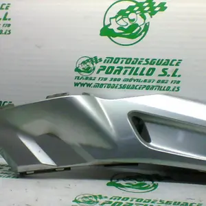 Foto de Embellecedor de carcasa delantera derecha Yamaha XMAX 250 referencia 213-19-37416 foto 1