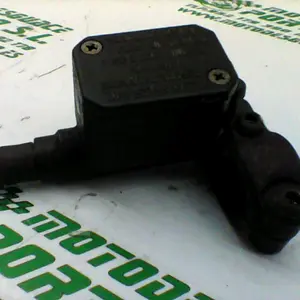 Foto de Bomba de freno delantero Piaggio X8 200 referencia 264-18-18428 foto 4