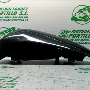 Foto de Carcasa bajo asiento derecho Daelim Daystar 125 referencia 31-17-10312 foto 6