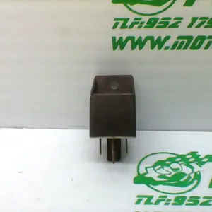 Foto de Rele de arranque Piaggio ZIP AIRE 2T 3 50 referencia 203-19-27265 foto 3