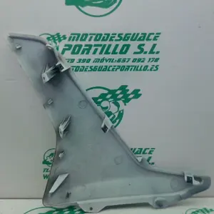 Foto de Quilla derecha delantera Yamaha N MAX 125 referencia 394-23-46322 foto 9