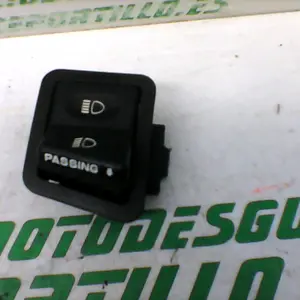 Foto de Interruptor de luz larga/corta Honda SH 125 referencia 18-16-49142 foto 8
