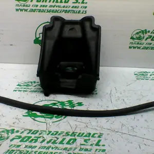 Foto de Rebosadero de gasolina Yamaha xmax 125 16 referencia 339-22-39004 foto 3
