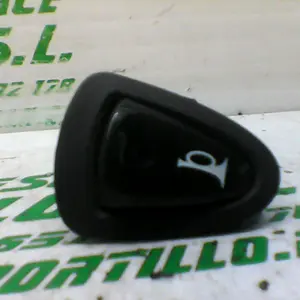 Foto de Interruptor de claxon Honda SH MODE referencia 413-21-32570 foto 3