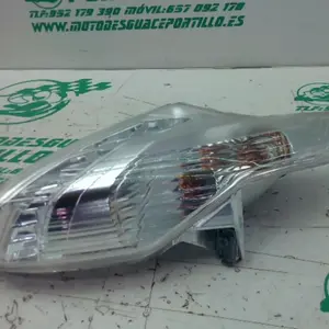 Foto de Intermitente trasero derecho Piaggio BEVERLY 300 I referencia 452-23-46510 foto 3