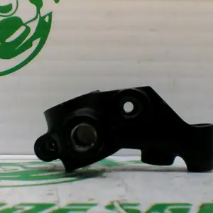 Foto de Soporte de retrovisor izquierdo Yamaha YBR 125 referencia 99-20-37025 foto 2