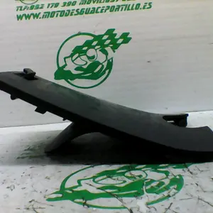 Foto de Puerta depósito gasolina Kymco super dink 300 i referencia 367-19-43487 foto 5
