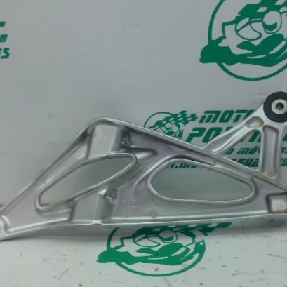 Foto de Estribera trasera derecha BMW K1200R referencia 332-23-45342