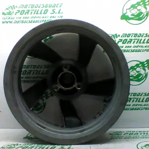 Foto de Llanta trasera Peugeot CITYSTAR 125 referencia 135-21-32746