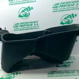 Foto de Porta-casco Yamaha Majesty 125 referencia 80-19-39332 foto 4
