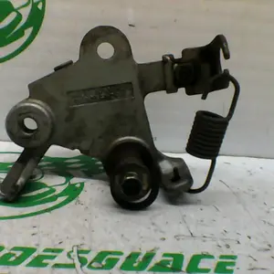 Foto de Estribera delantera derecha Kawasaki Gpz 500 referencia 132-18-43248 foto 2