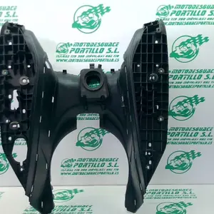 Foto de Suelo Yamaha XMAX 250I referencia 283-22-37647 foto 1
