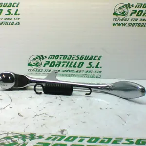 Foto de Patilla lateral Kymco VENOX 250 referencia 154-19-20893 foto 4