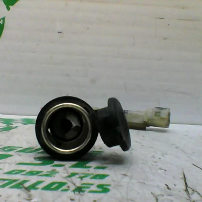 Foto de Toma de corriente Kymco Xciting 500 referencia 70-23-43306