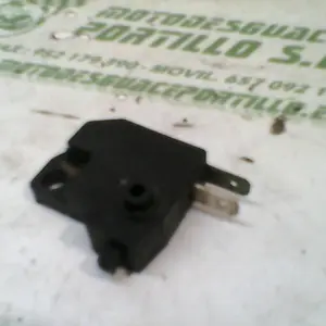 Foto de Sensor de freno delantero Suzuki Katana 50 referencia 198-19-21570 foto 2