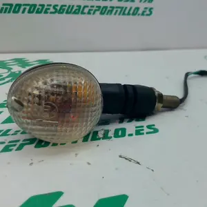 Foto de Intermitente delantero derecho Benelli MACIS referencia 324-22-39703 foto 3
