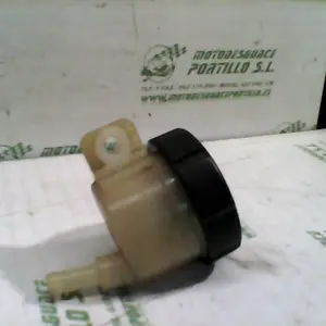 Foto de Depósito del líquido de frenos Kawasaki Gpz 400 referencia 4-16-11404