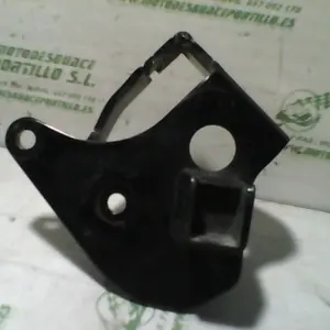 Foto de Estribera delantera derecha Suzuki Marauder 250 referencia 193-21-33299 foto 5