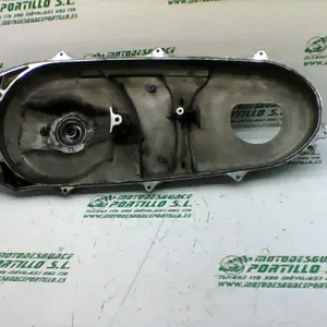 Foto de Tapa de cárter Honda Silver wing 600 referencia 122-19-20321 foto 4