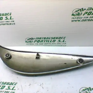 Foto de Embellecedor de tapa depósito de gasolina Kymco VENOX 250 referencia 154-19-20790 foto 3