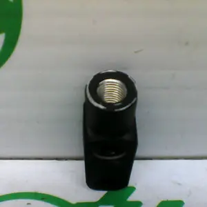Foto de Soporte de retrovisor derecho Kymco GRAND DINK 125 referencia 225-22-40067