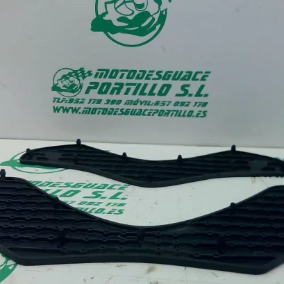 Foto de Juego de alfombrilla Yamaha Xenter 125 referencia 446-22-40605