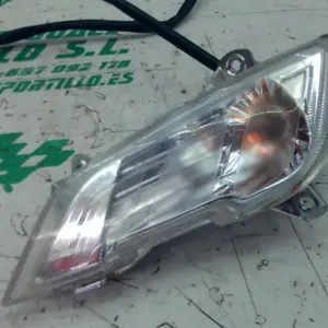 Foto de Intermitente delantero izquierdo Peugeot Tweet 50 4T referencia 92-23-45774 foto 10