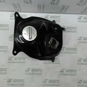 Foto de Deposito gasolina Honda Pcx 125 referencia 412-21-32331 foto 14