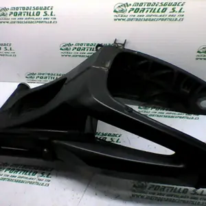 Foto de Basculante Yamaha FZ1-N referencia 177-19-21744 foto 4