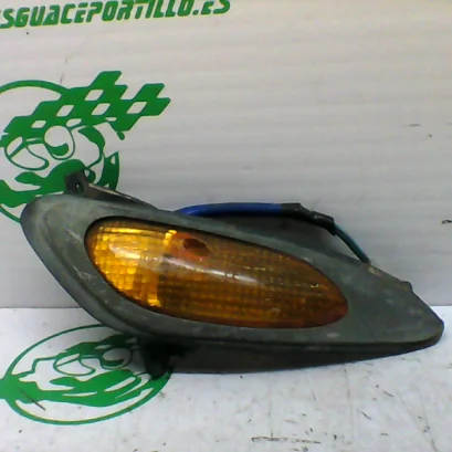Foto de Intermitente delantero derecho Kymco Scout 50 referencia 341-22-39467