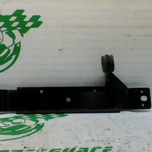 Foto de Soporte del radiador Kymco super dink 300 i referencia 113-23-43333 foto 3